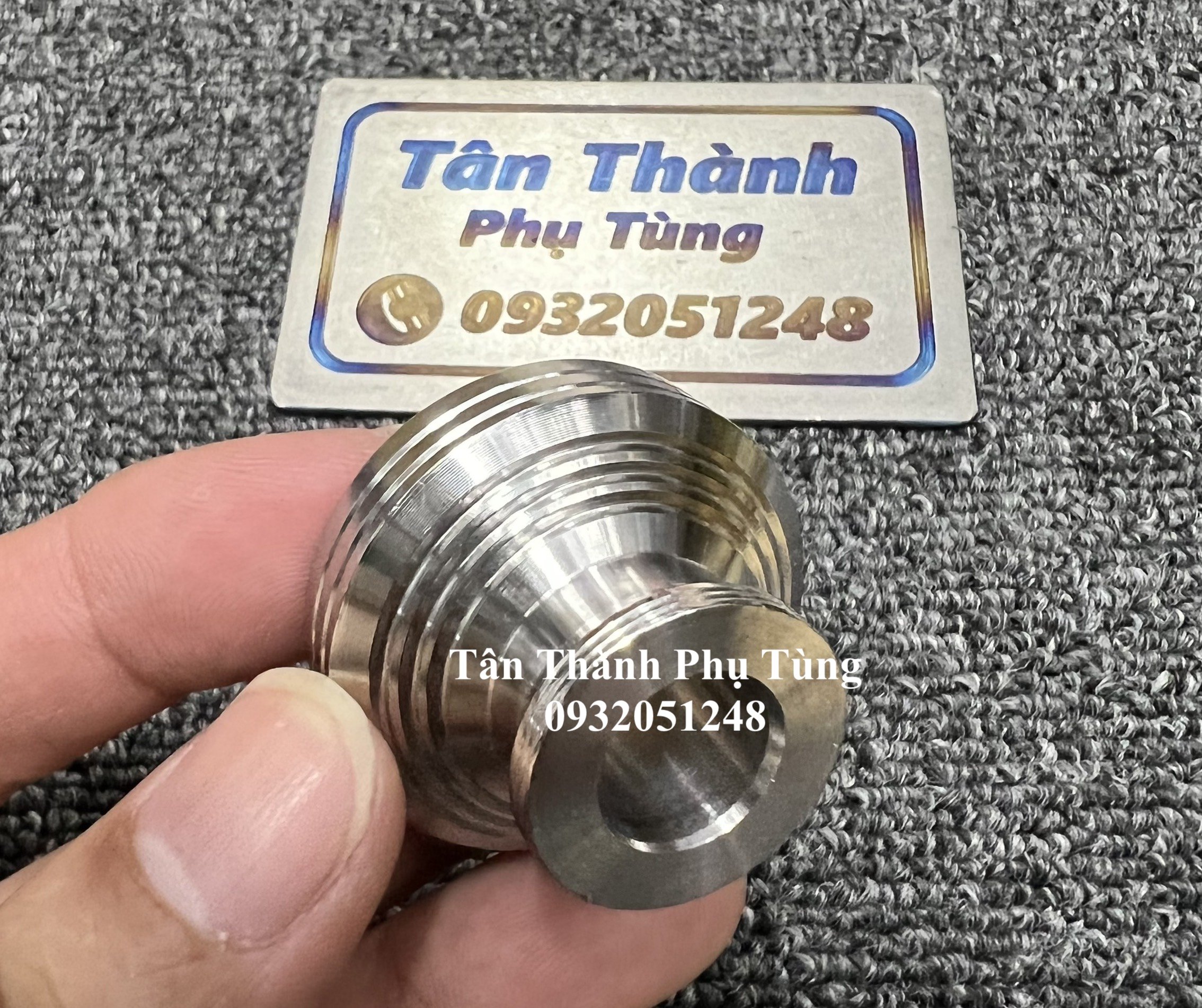 Chụp cóc bánh trước dành cho Future Led 2018-2021