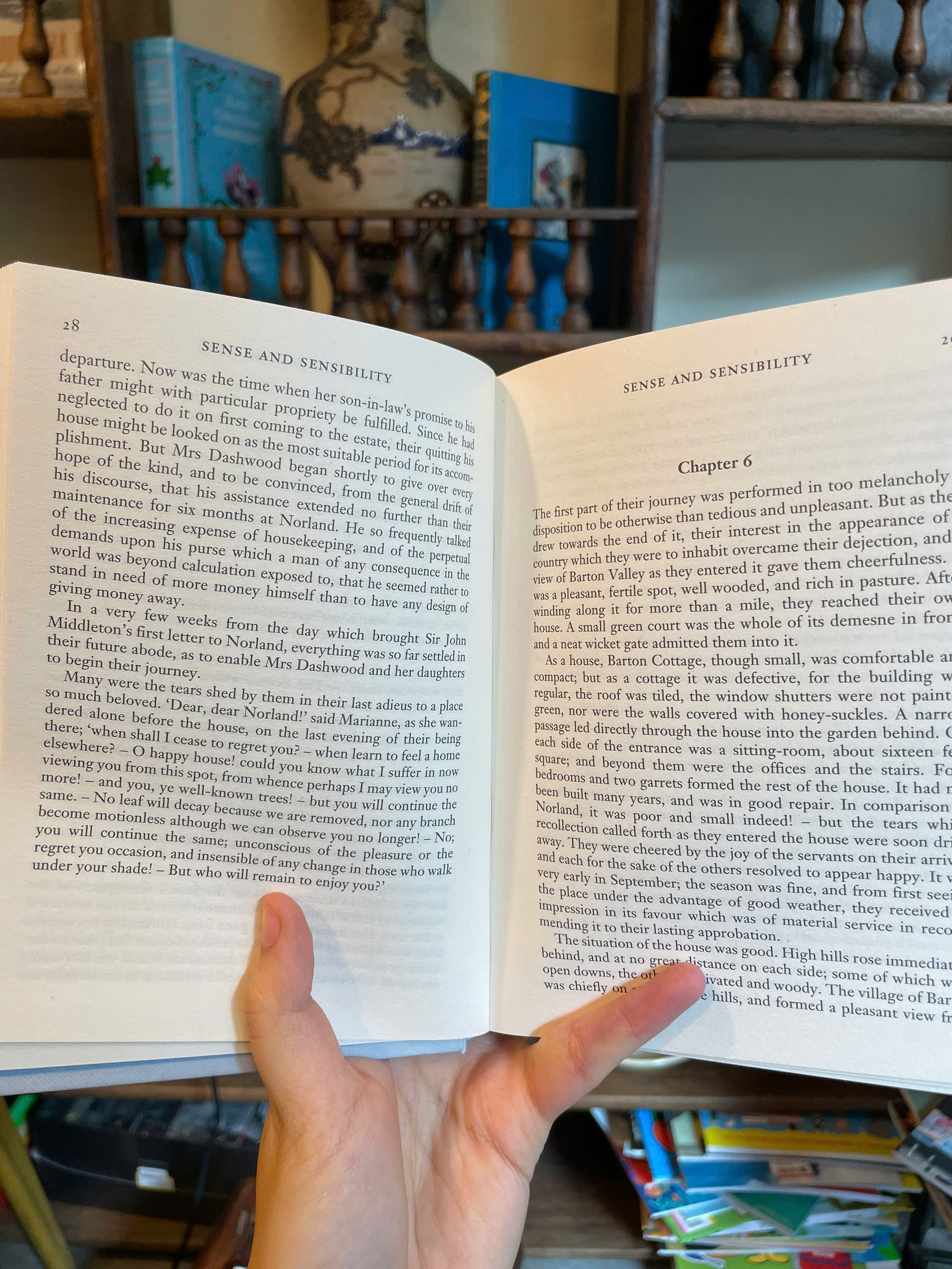 Sách - Sense and Sensibility by Jane Austen | Classic Romance Novel / Ngoại văn Kinh điển - Bìa cứng