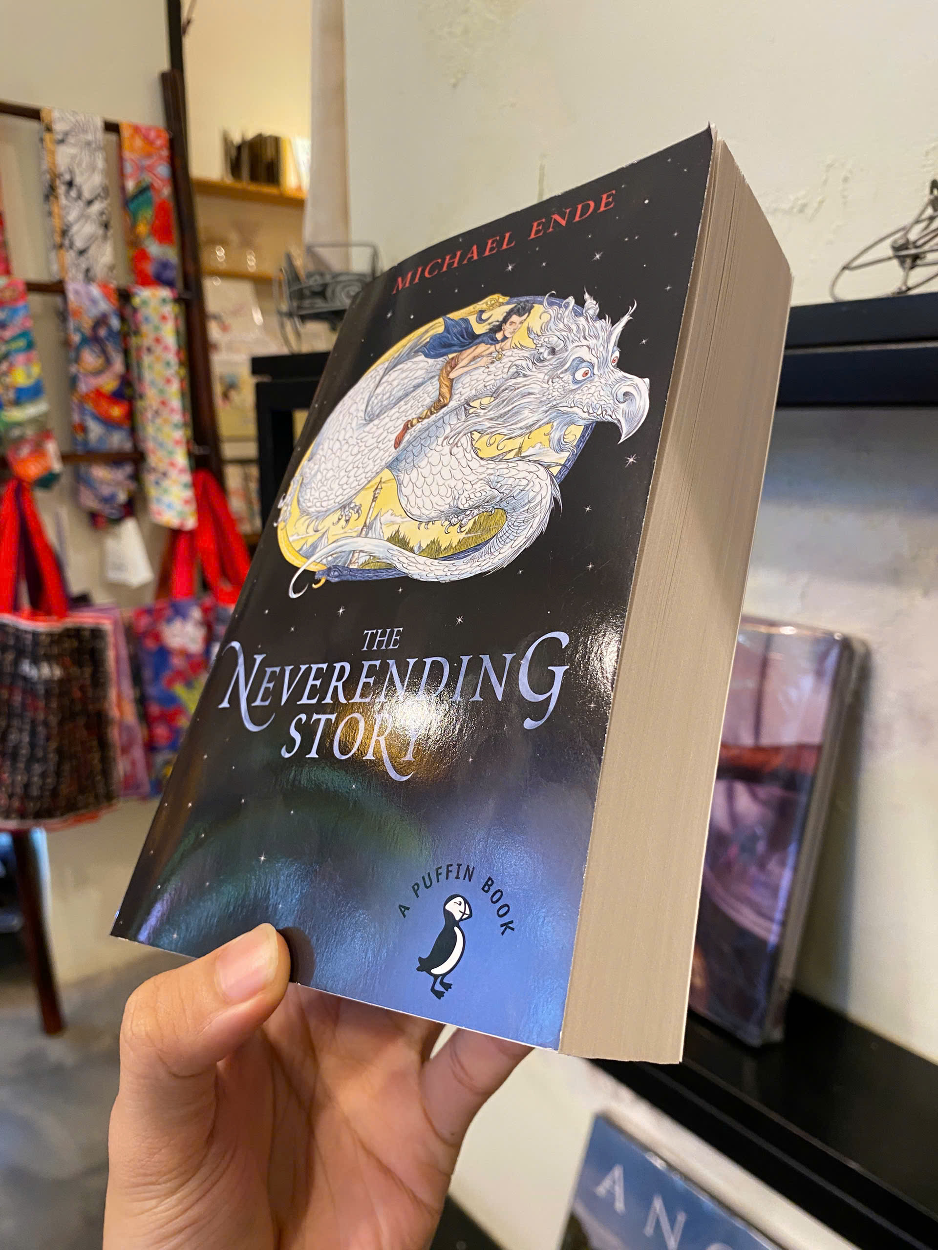 Sách - The Neverending Story by Michael Ende - Thiếu nhi tiếng Anh/Children's Books in English