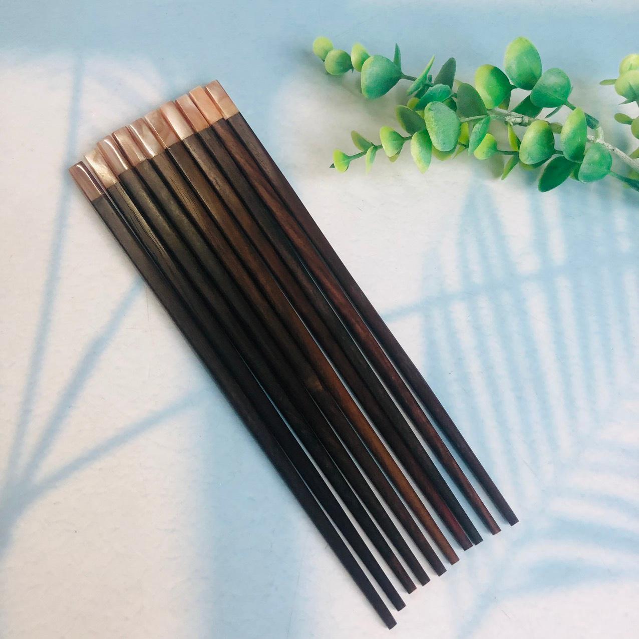 Đũa Gỗ Trắc Đen Cán Gắn Trai Hồng 24cm, Đũa Gỗ Ăn Cơm, Phụ Kiện Bàn Ăn, Nhà Hàng, Khách Sạn