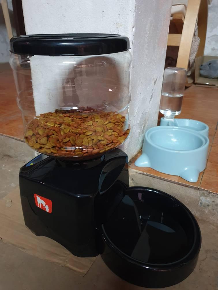 Máy Tự động cho ăn cho Chó và Mèo , Máy cho ăn Vật Nuôi 5.5L Bằng Pin
