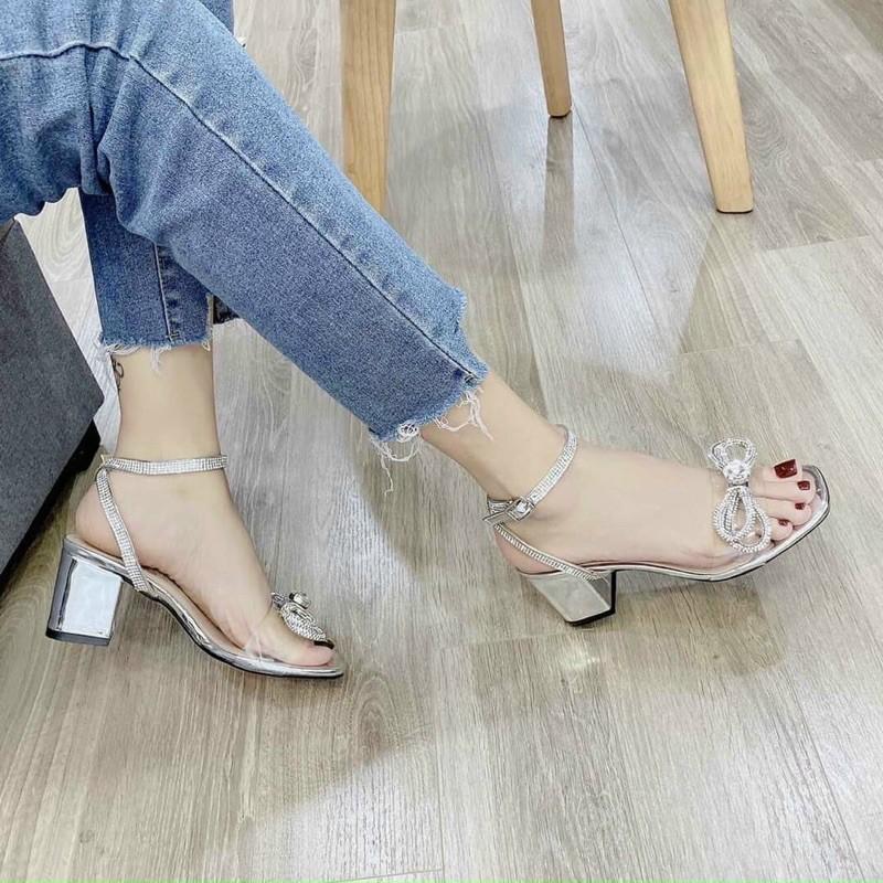 SANDAL BẠC GÓT TRỤ TRÁNG GƯƠNG, SANDAL NƠ ĐÍNH ĐÁ QUAI TRONG, GÓT 5 PHÂN