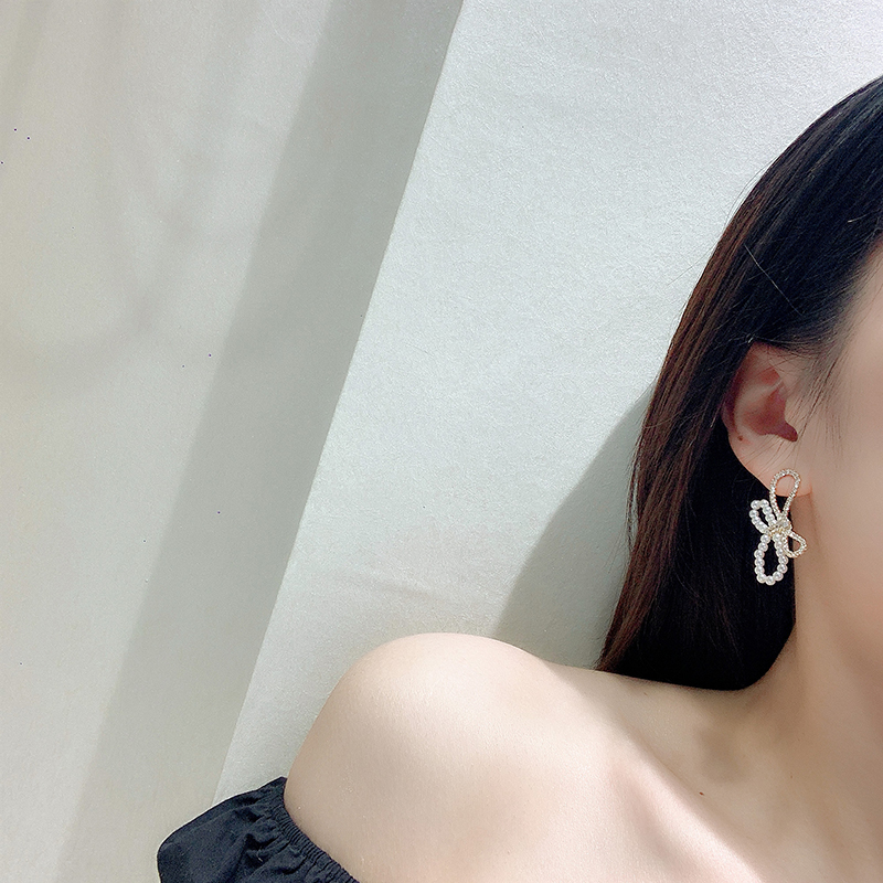 Khuyên Tai Bạc S925 Chế Tác Thủ Công Hàn Quốc Đá Zircon Cao Cấp