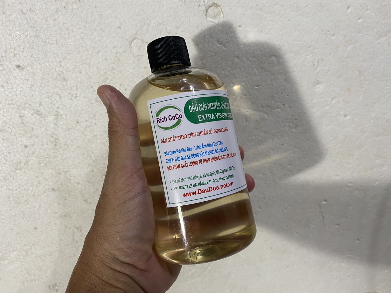 DẦU DỪA 100% NGUYÊN CHẤT BẾN TRE - NẤU THỦ CÔNG – RICH COCO - EXTRA VIRGIN COCONUT OIL - CHAI 500ml