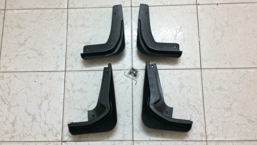 Bộ chắn bùn bánh xe Ford Focus Hatchback