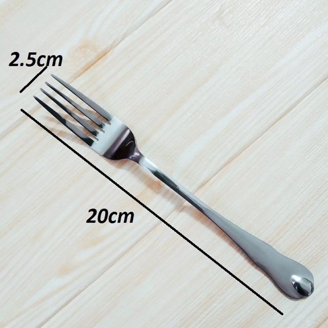 Thìa nĩa giọt lệ kiểu Hàn quốc siêu sang