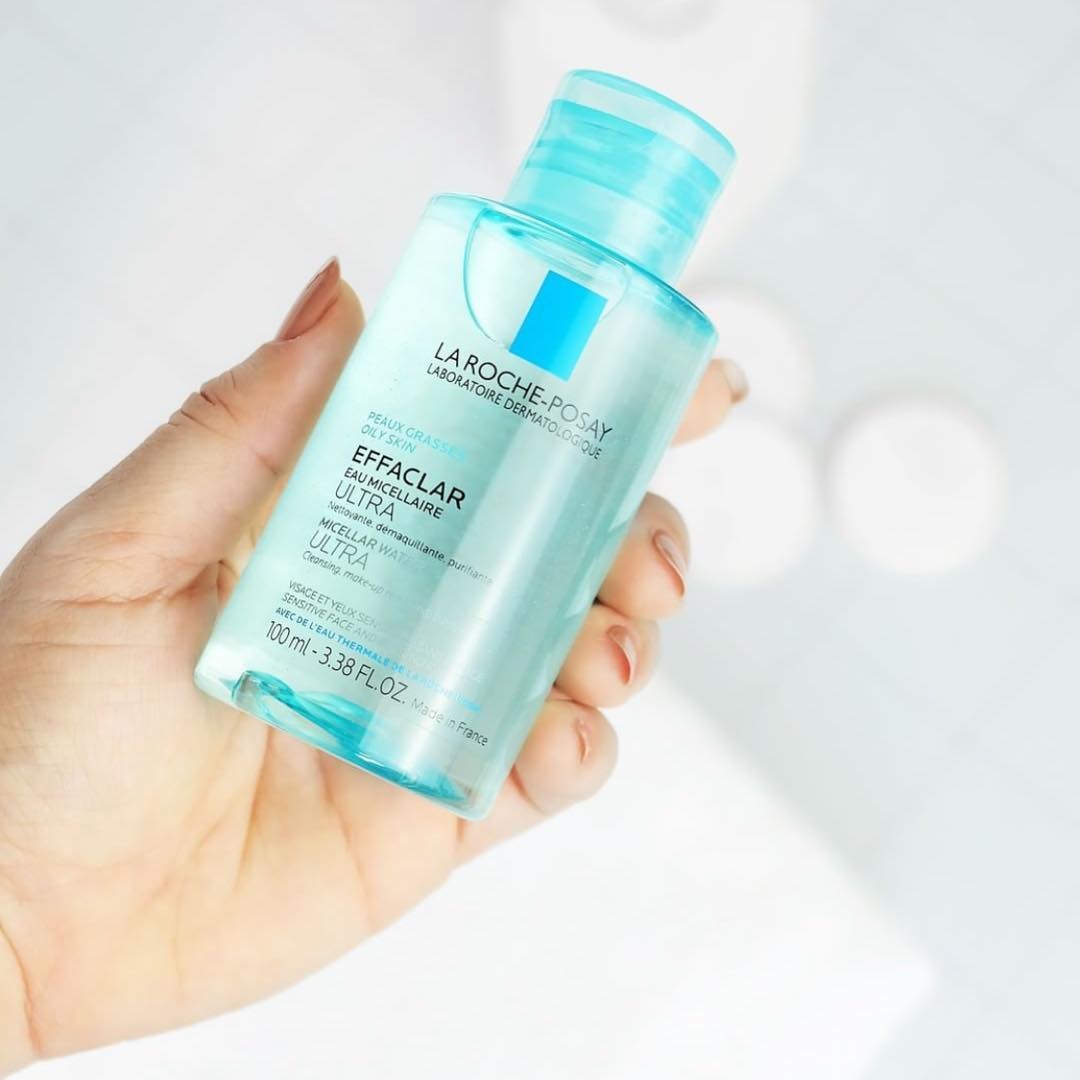 Nước Tẩy Trang Làm Sạch Sâu &amp; Kiểm Soát Bã Nhờn Cho Da Dầu Nhạy Cảm La Roche-Posay Micellar Water Ultra Oily Skin 100ml + TẶNG MÓC KHÓA