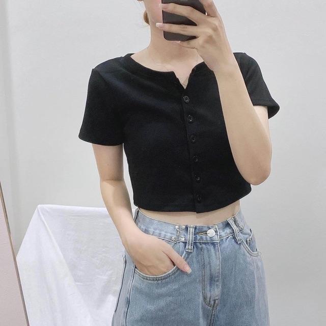 Croptop nút tay ngắn len gân ( chất cực đẹp