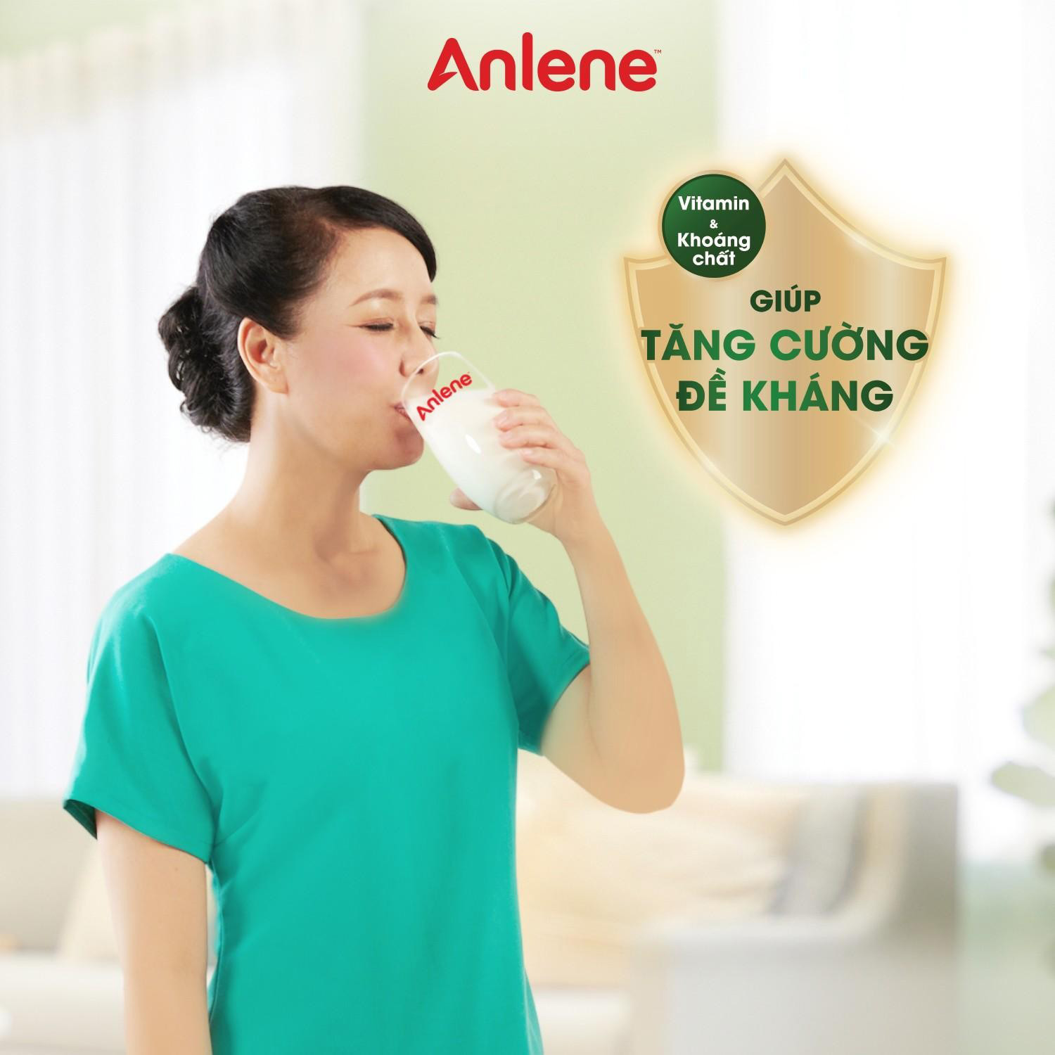 Combo 02 Sữa Bột Anlene Gold 3X Hương Vanilla (Hộp thiếc 900g) - Tặng bộ 2 khăn Anlene (Màu ngẫu nhiên)