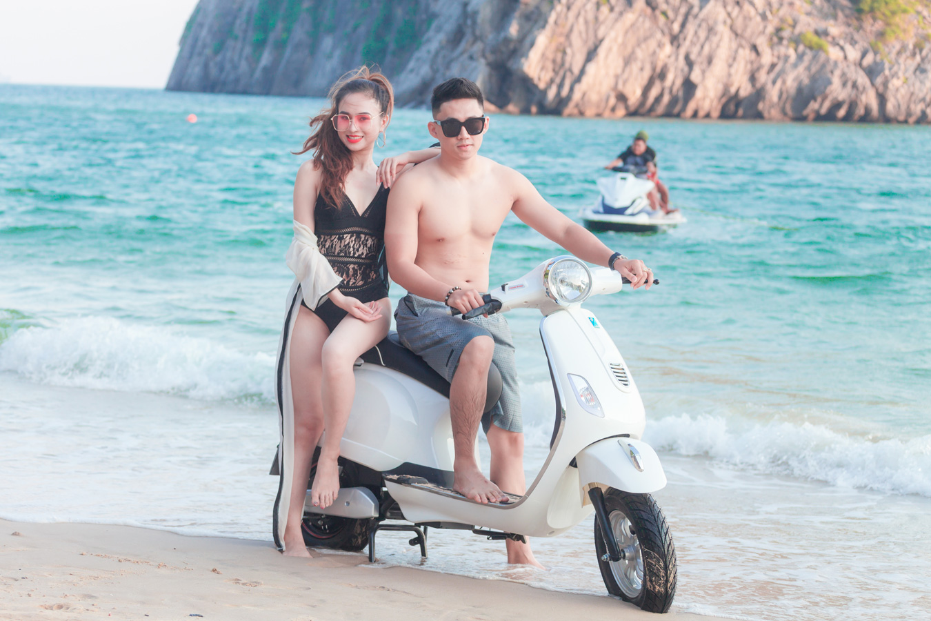 XE MÁY ĐIỆN JVC LX ĐÈN TRÒN LED