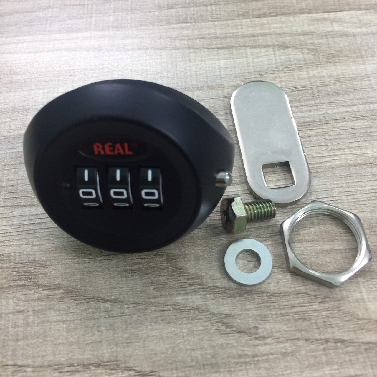 Khóa tủ mật mã cho tủ dày dưới 15mm 3 số không chìa 22mm Reallocks RL9047-07 Keyless