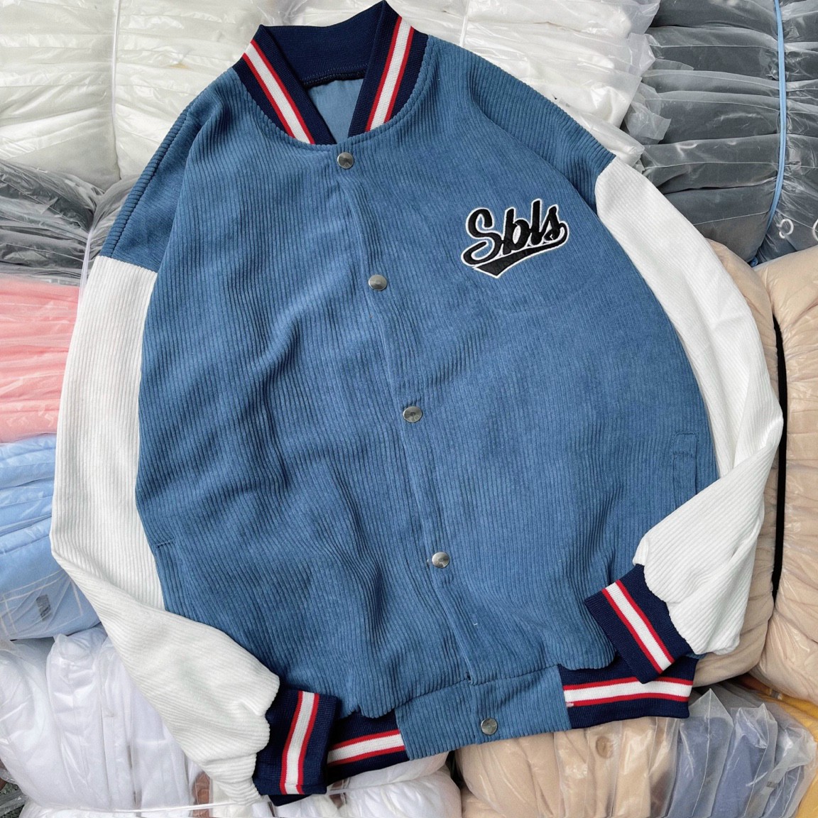 Áo Khoác Bóng Chày Nam Nữ Mùa Xuân Thu đông Thêu Đường, Áo Khoác Unisex Cặp Đôi Hip Hop Varsity, Áo khoác nhung gân BOMBER phối 2 lớp form rộng unisex Phong Cách Basic, Ulzzang Dễ Phối Đồ