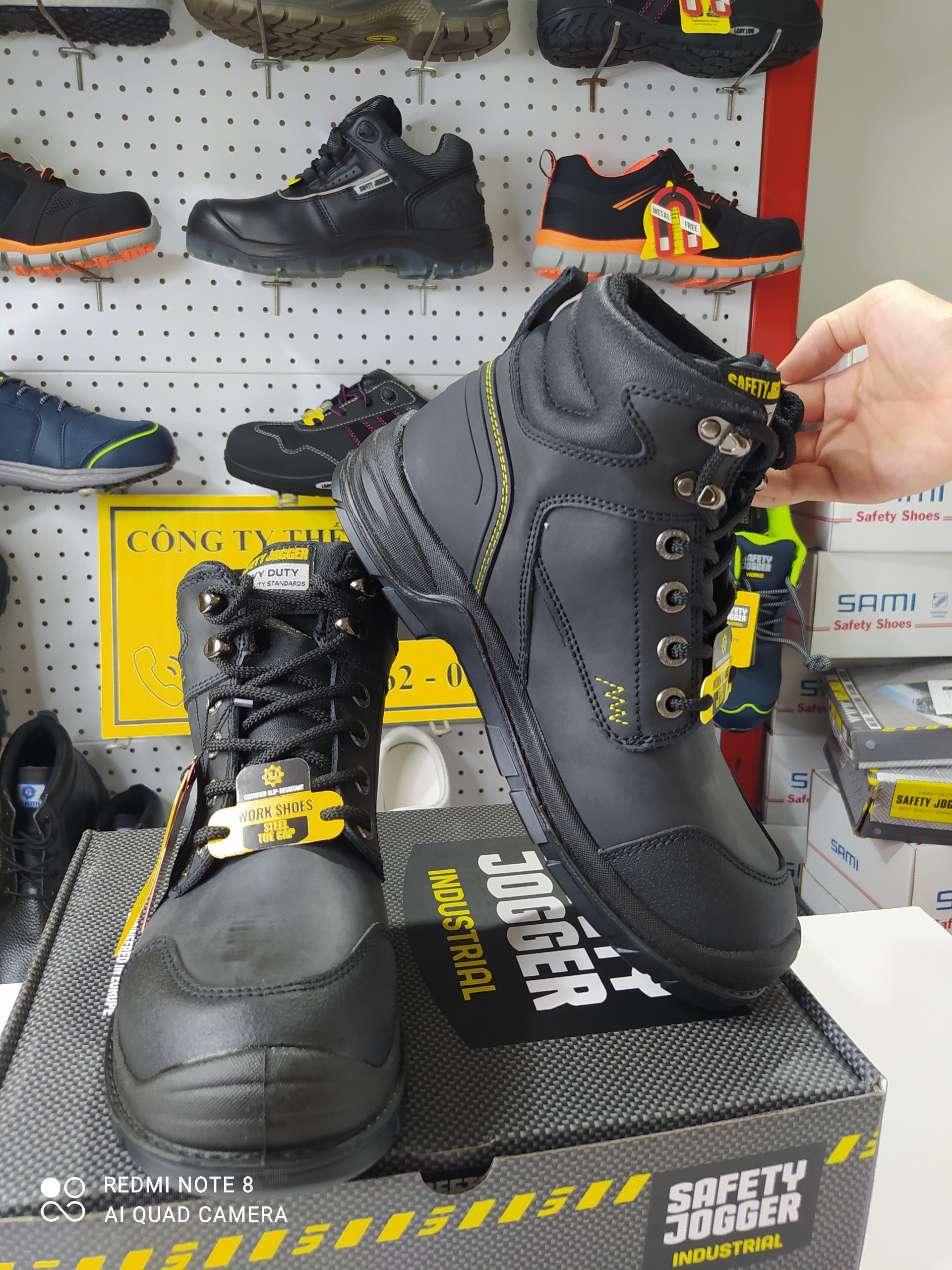 Giày Bảo Hộ Lao Động Safety Jogger Workerplus, Đế PU, Chống Đâm Xuyên, Va Đập, Chịu Nhiệt Độ Cao