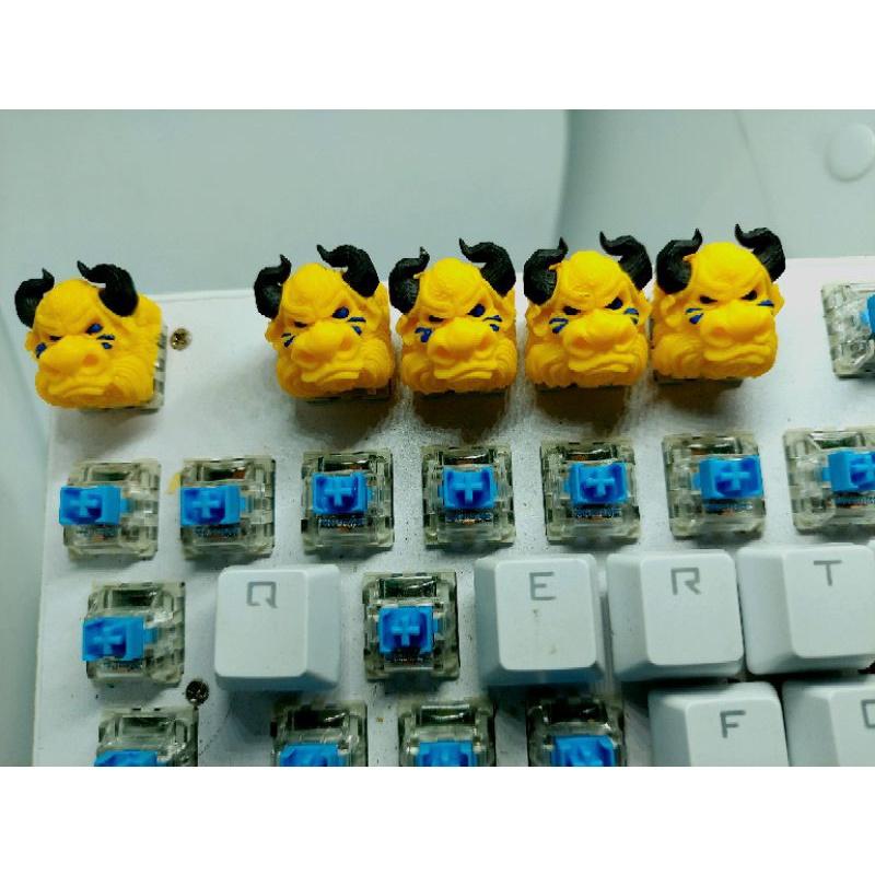 Keycap bò bull clone màu đen vàng trang trí bàn phím cơ gaming