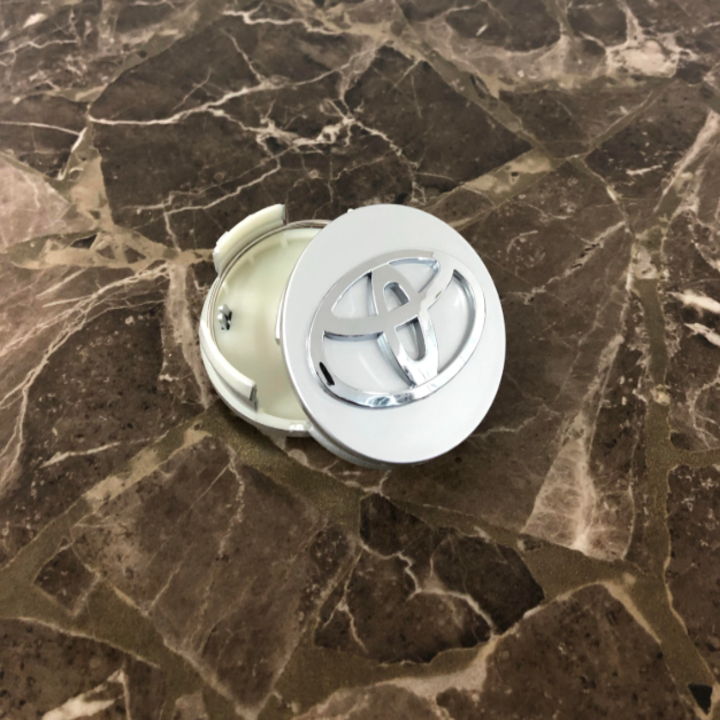 Logo chụp mâm, ốp lazang bánh xe ô tô Toyota đường kính 62mm