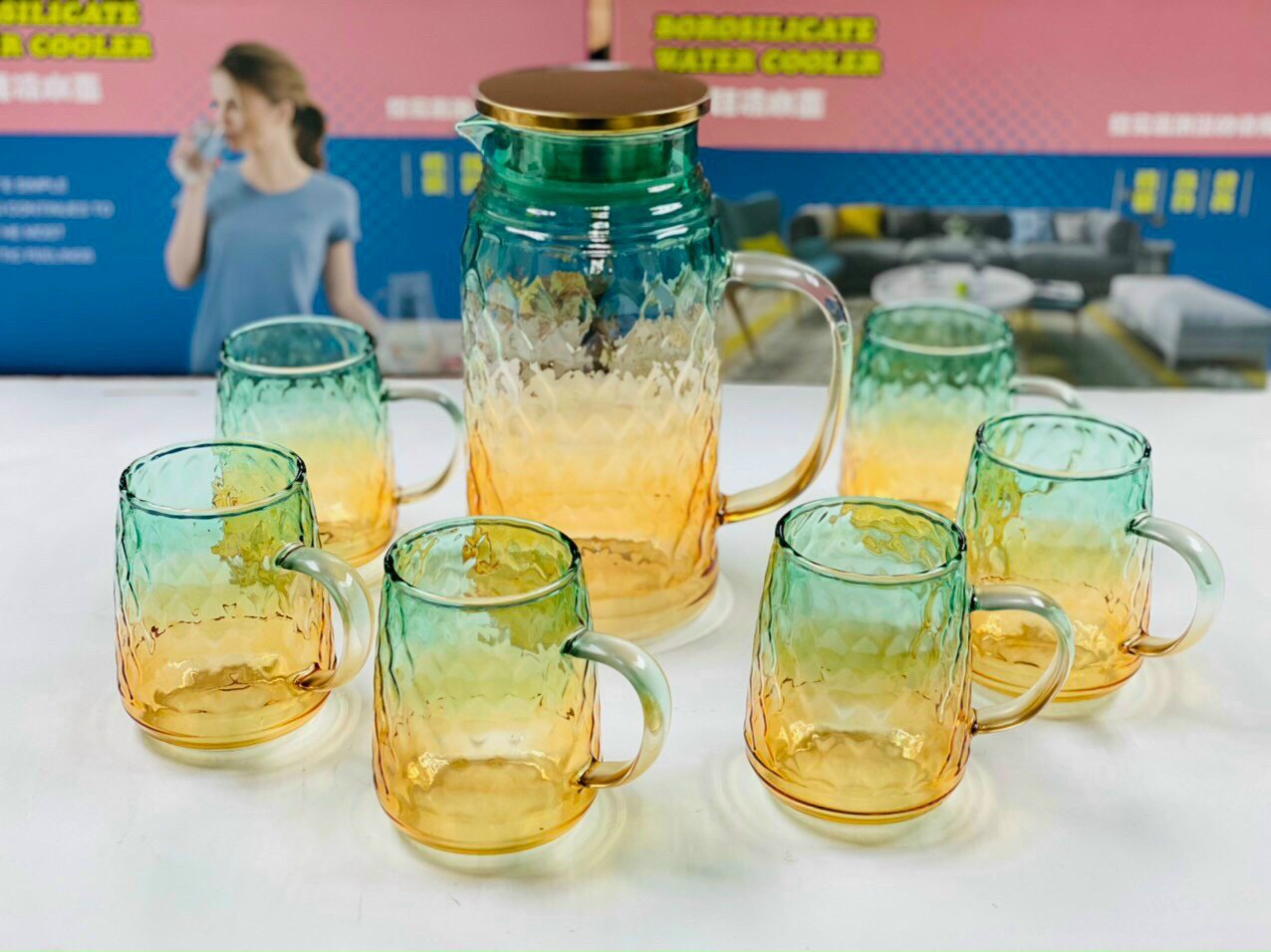 Bộ bình kèm 6 cốc thủy tinh chịu nhiệt cao cấp Vàng ánh xanh
