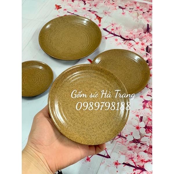 Đĩa tròn men đen lòng nâu gốm hạt tiêu gốm sứ Bát Tràng cao cấp không chì các size đường kính từ 22 đến 30cm
