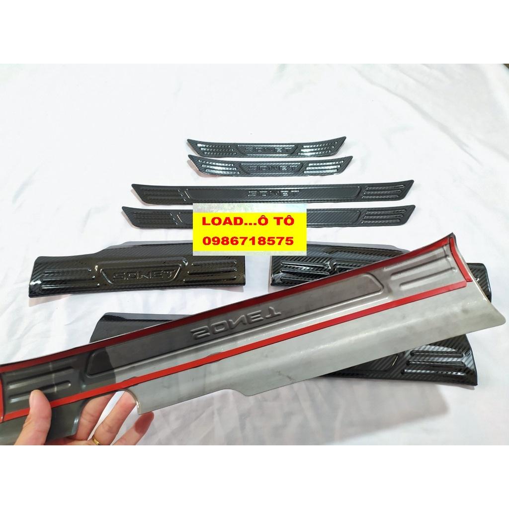 Ốp Bậc Chân, Nẹp Bậc Cửa Carbon Trong, Ngoài Xe KIA SONET 2022-2023 Mẫu Vân Carbon Cao Cấp