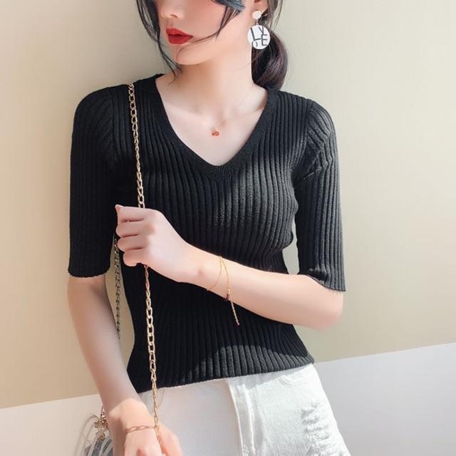 Áo len tăm cổ tim tay lỡ thanh lịch