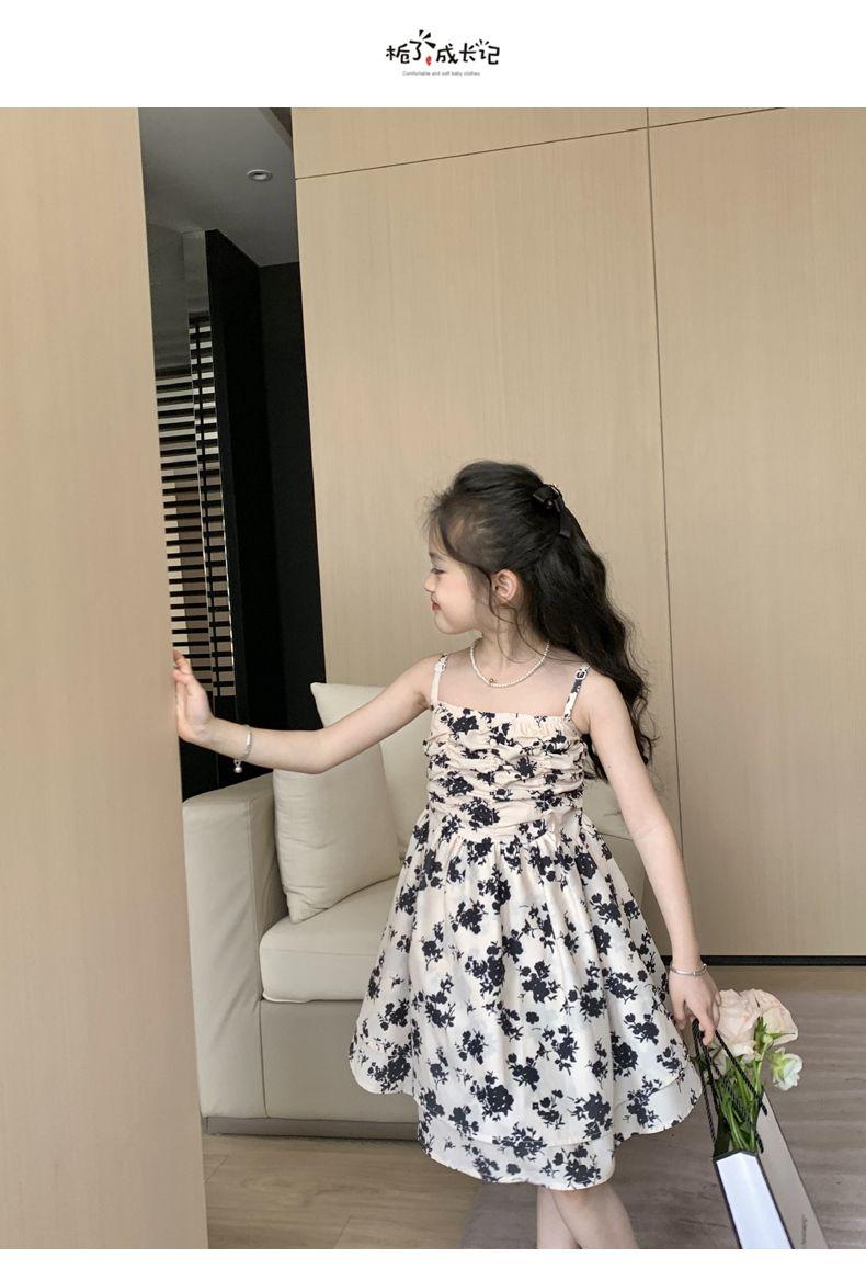 SHUANGYAN Yuanbaoth trẻ em ăn mặc thời trang phù hợp với phong cách phương Tây mùa xuân ăn mặc trẻ em gái mảnh hoa sling váy dệt kim áo choàng
