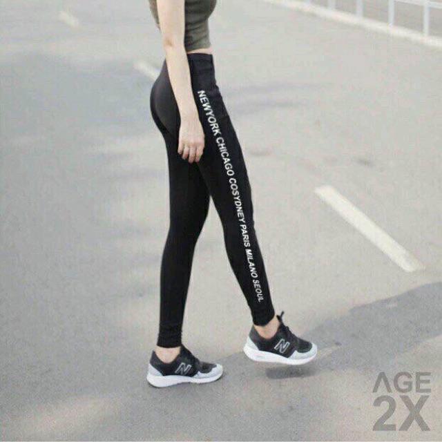 Quần Legging sọc chữ