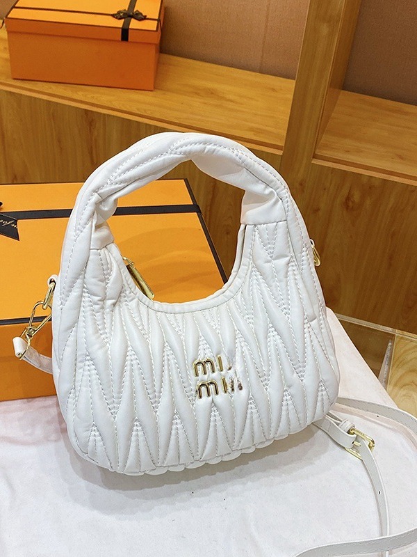 Túi xách nữ thời trang công sở cao cấp phong cách dễ thương – BEE GEE TN1106