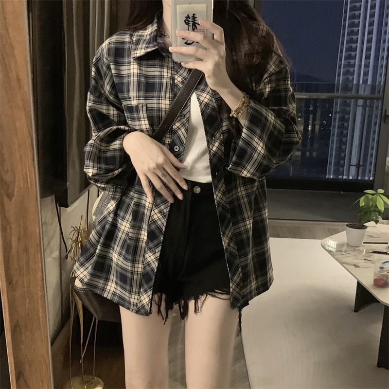 Áo sơ mi kẻ unisex phong cách trẻ trung, bụi bặm chất vải dày dặn, rất đẹp. Freesize từ 40-70kg