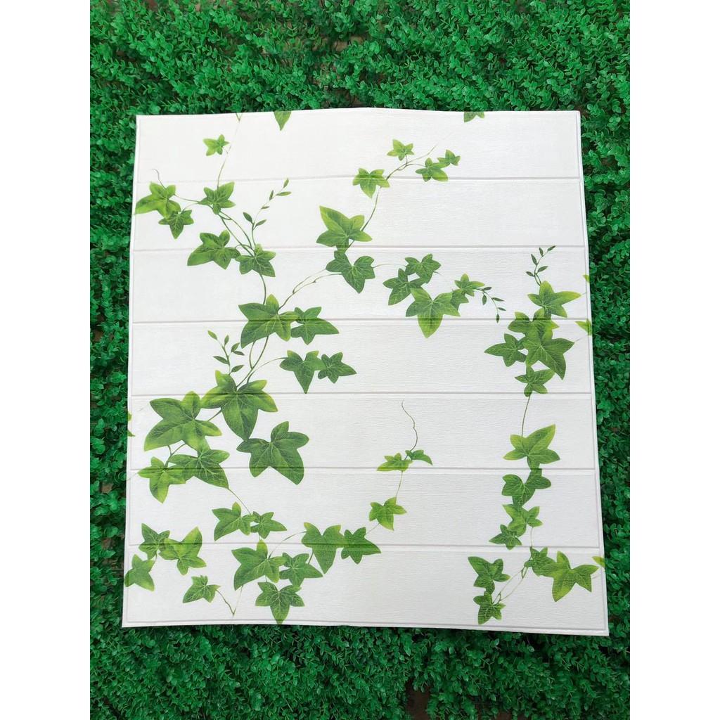 Xốp dán tường 3d giả gỗ in hình lá cây
