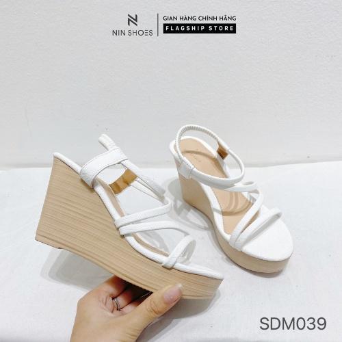 Giày sandal nữ Ninshoes - Sandal cao gót 9p đế xuồng mũi tròn quai chun dây chéo hot trend 2023