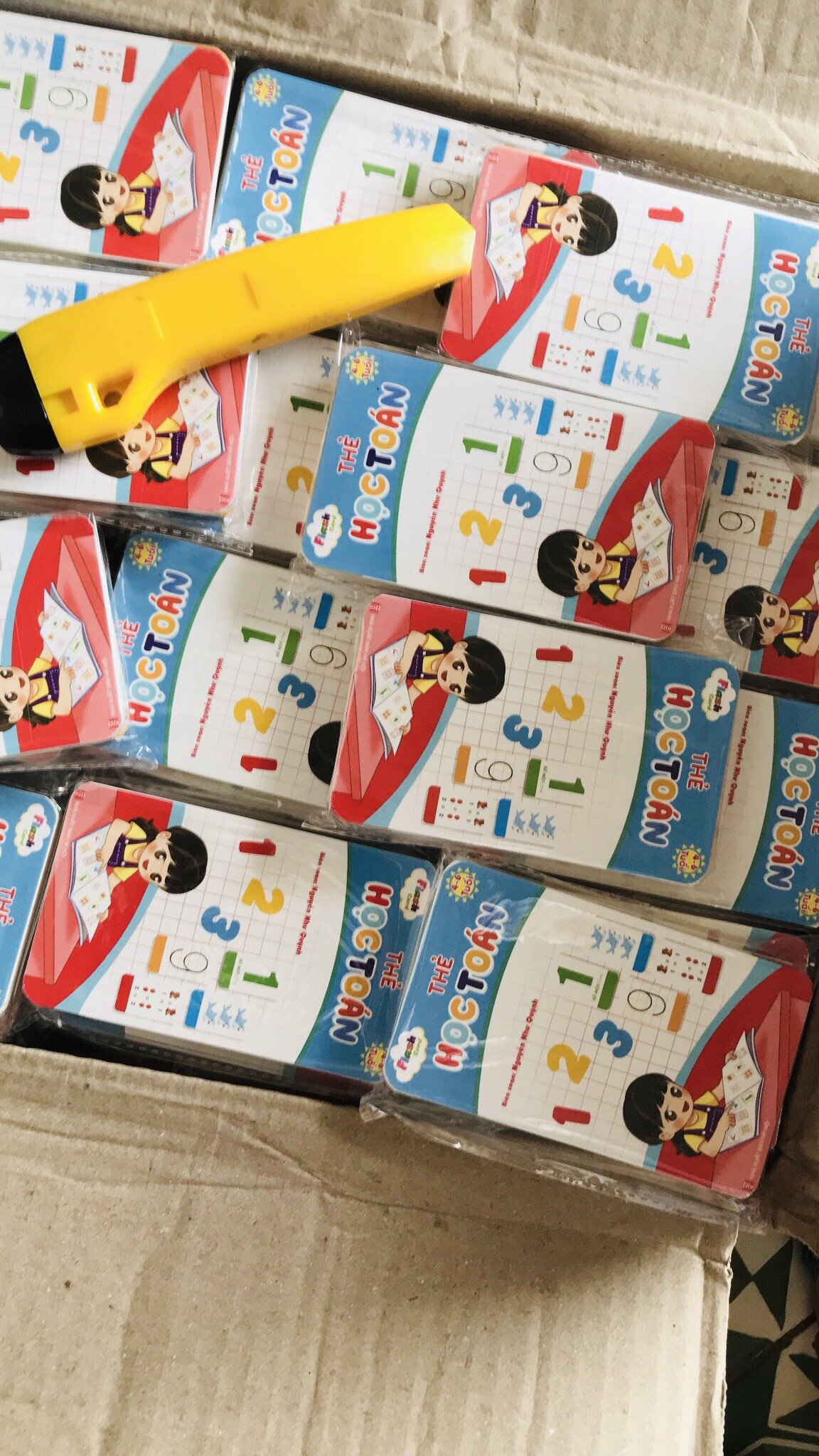 Flashcard- Bộ Thẻ học Toán giúp bé nhận biết mặt số và học tính dễ dàng