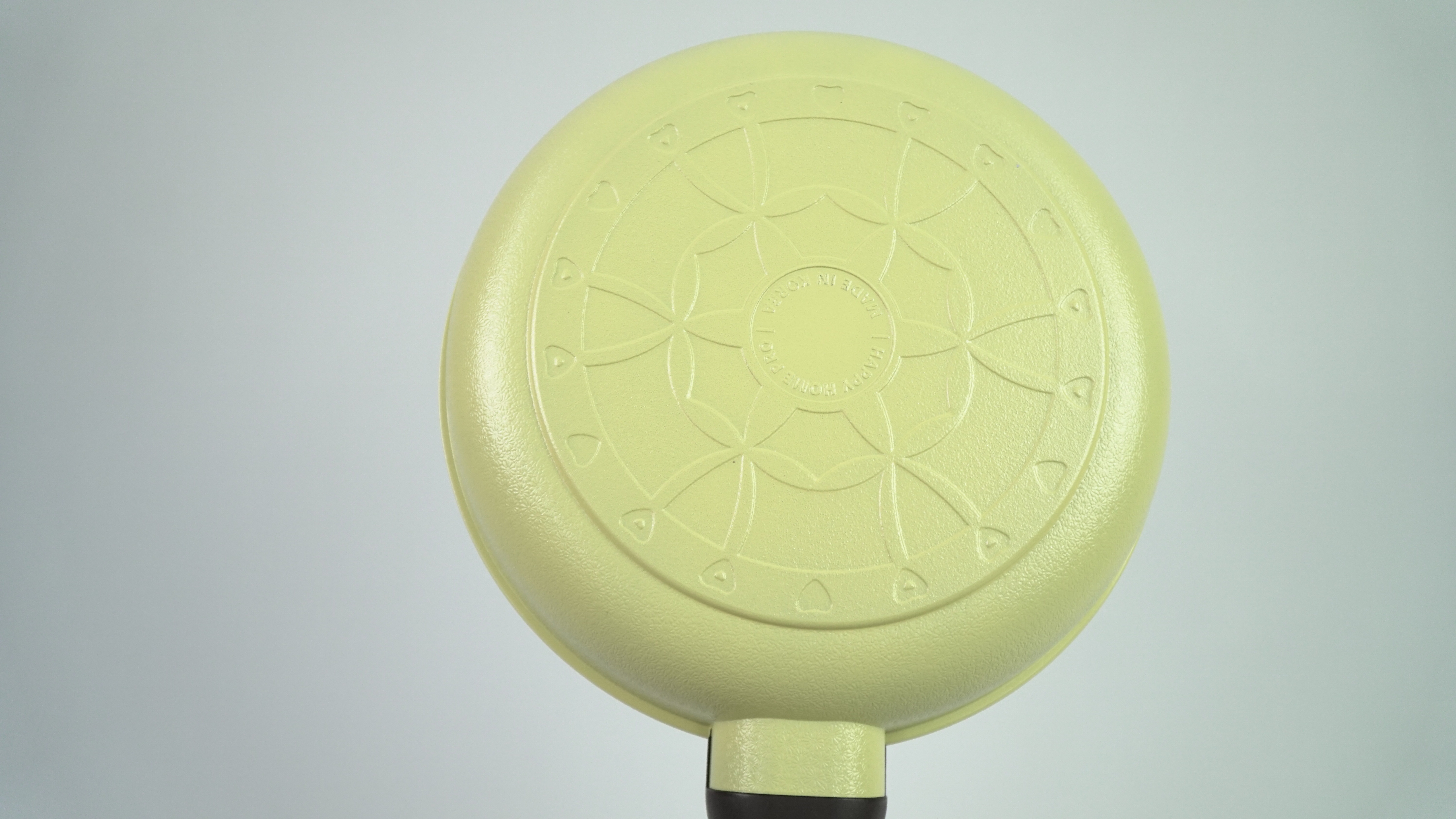 Chảo Hoa Cúc Họa Mi phủ 7 lớp Ceramic chống dính Happy Home Pro màu Vàng Size 24
