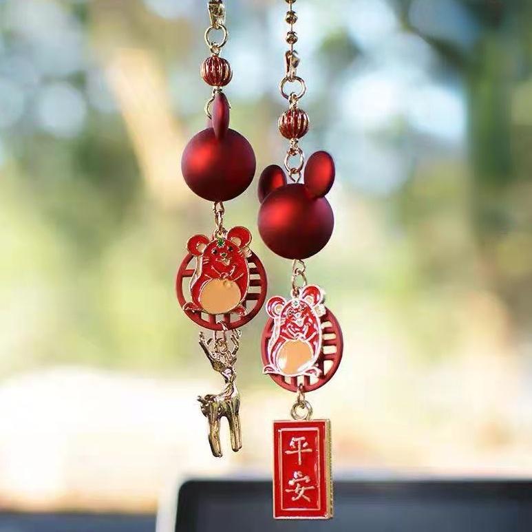 Phụ Kiện Treo Trang Trí Nội Thất Xe Hơi Hình Chuột Mickey/ One Piece Độc Đáo