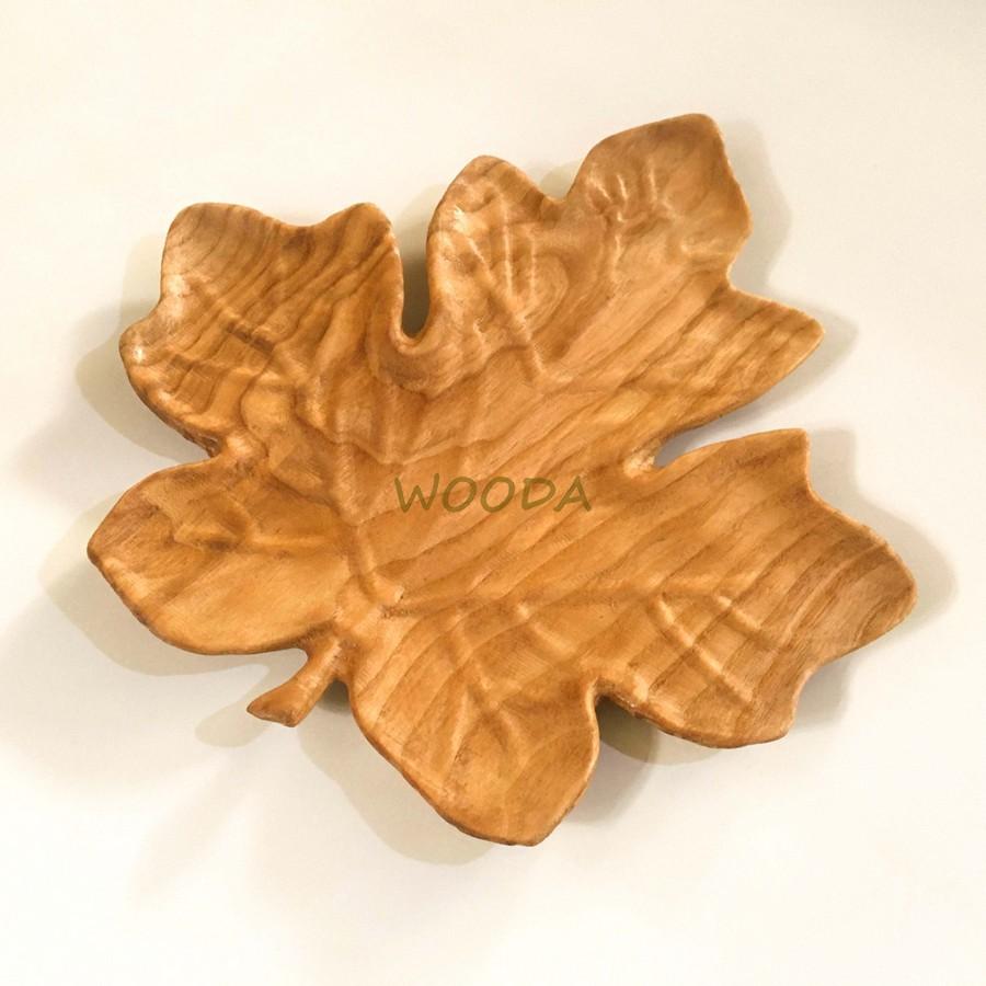 Khay Gỗ Hình Lá Phong - Khay Gỗ Tần Bì Đựng Thức Ăn - Size 24x24cm