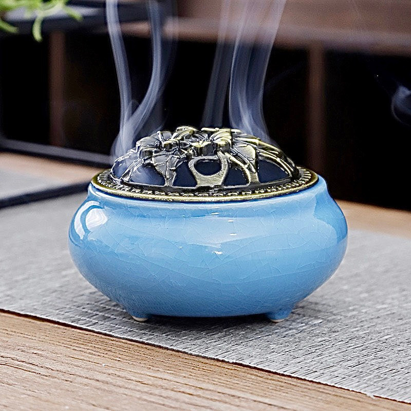 Lư xông trầm bằng gốm , lư hương sứ , có tấm lót chống nóng , chống ố vàng đáy lư kèm đế cắm nhang que , nhang vòng vô cùng tiện lợi