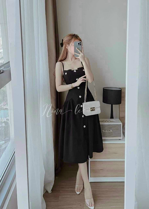 Đầm Xòe 2 Dây Vải Đủi Nhăn Cài Nút Dọc Thời Trang