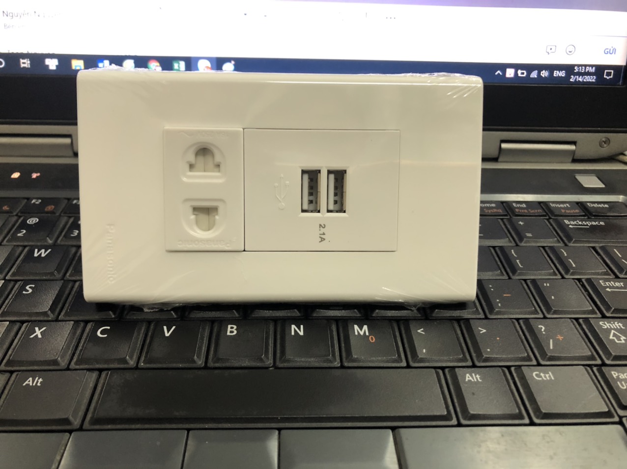 Hình ảnh Bộ sạc nhanh lắp âm tường Ổ cắm USB lắp mặt âm tường Sinoamigo P21-QC1 công nghệ QC sạc siêu nhanh (gồm 1 cổng USB-C, 1 cổng USB-A)  hàng chính hãng
