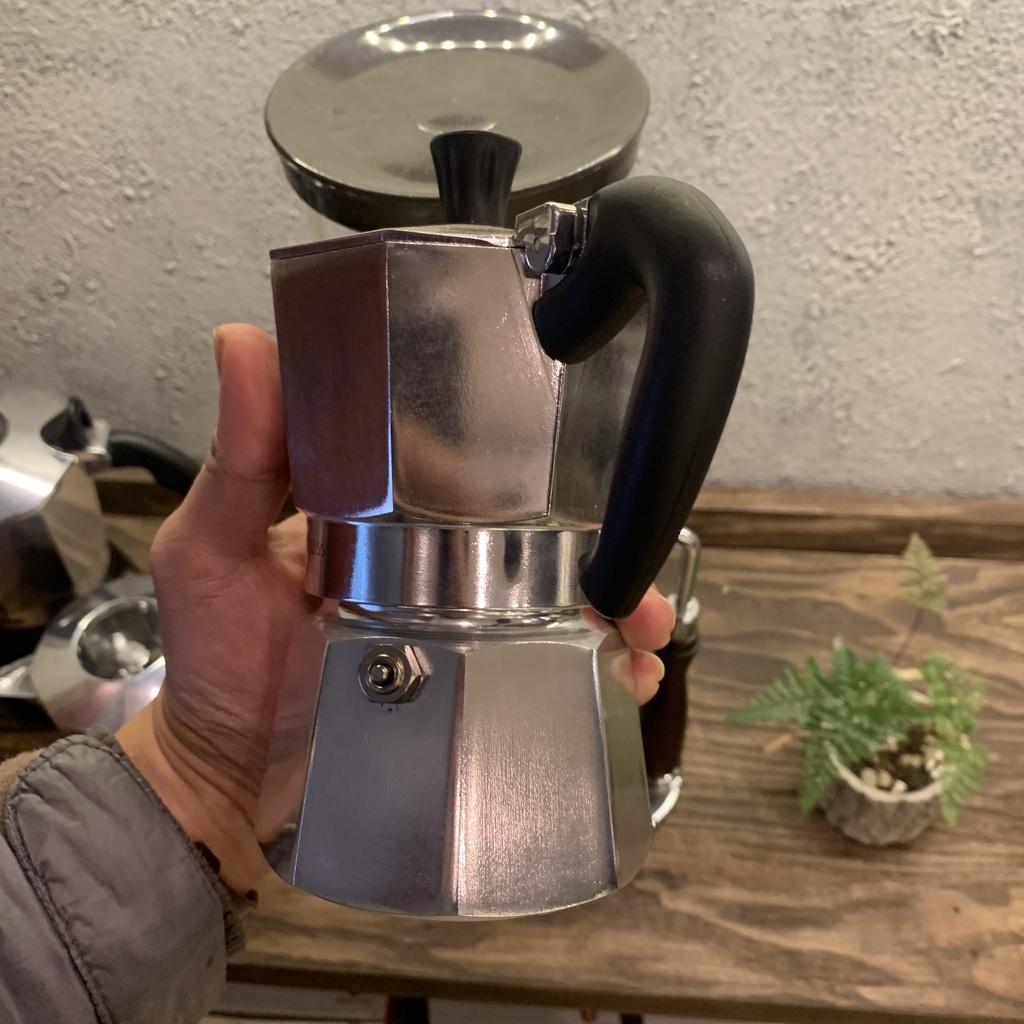 Ấm pha cà phê Espresso Moka Pot Bialetti 3 cup và 6 cup | Made in Italia