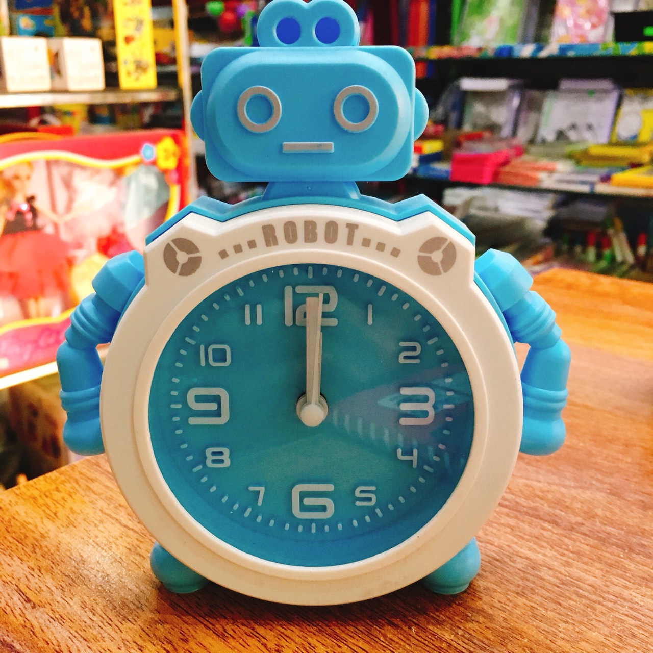 Đồng hồ báo thức hình robot