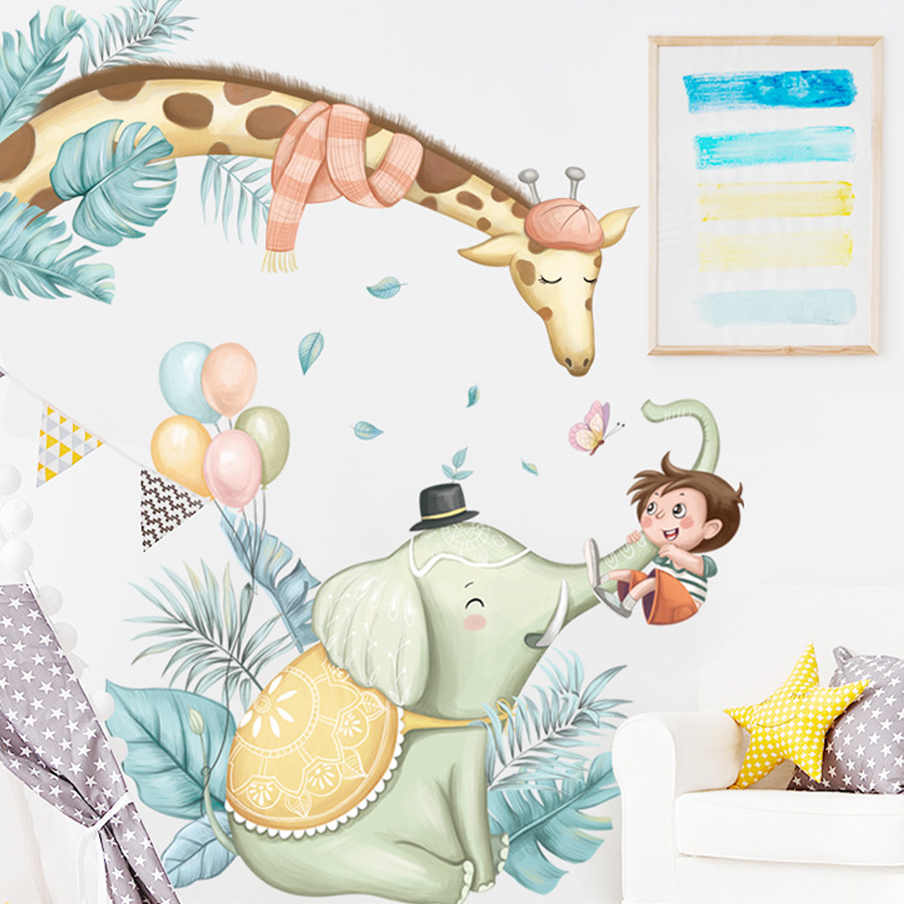 Decal dán tường trang trí phòng ngủ, lớp mầm non- Bé và bầy thú vui nhộn