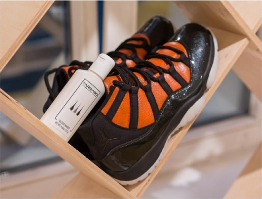 Kem tạo hiệu ứng bóng cho giày Sneaker Tarrago Sneakers Gloss Maker - NK Spain