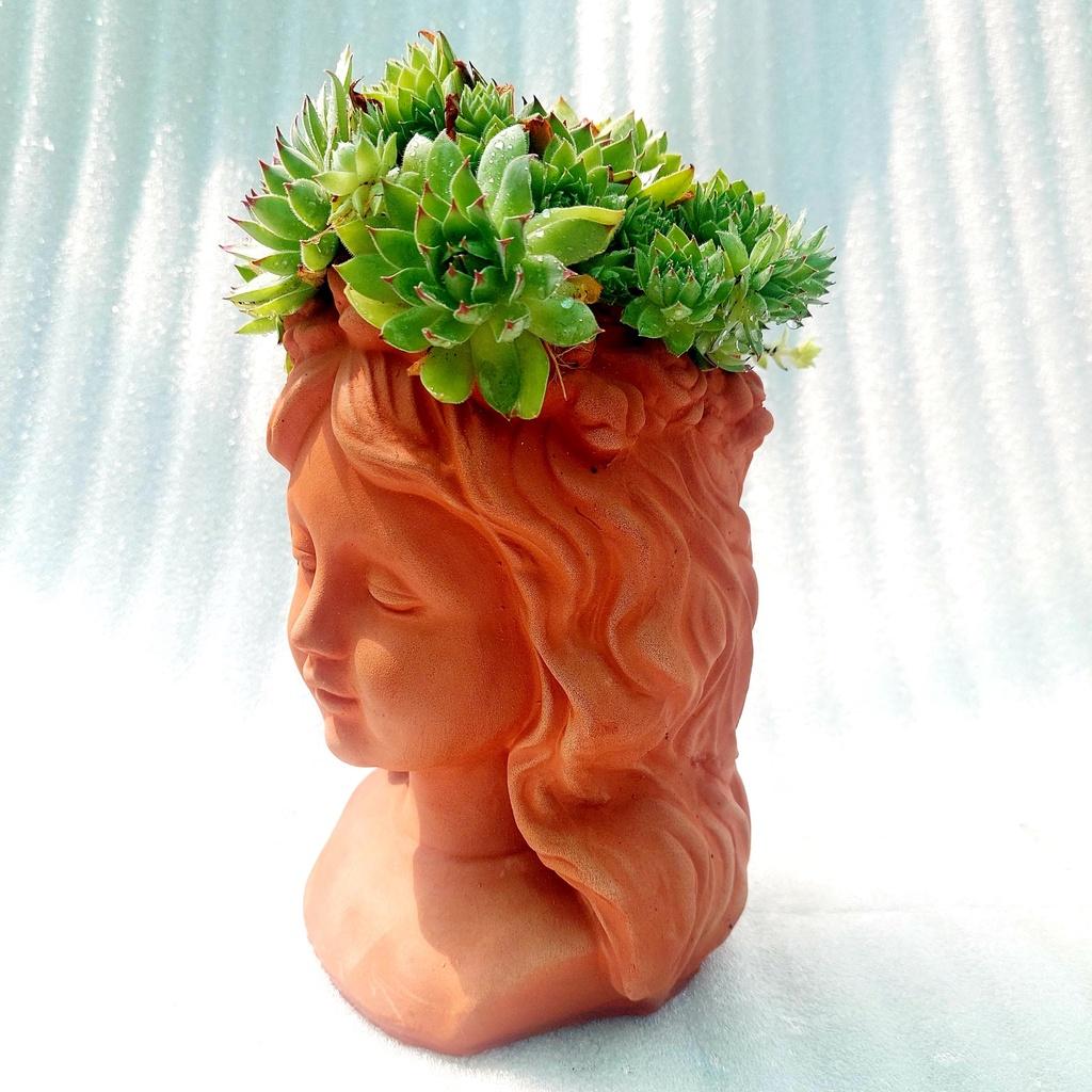 Chậu đất nung - Cô gái Ana, miệng chậu 10cm, chiều 20cm