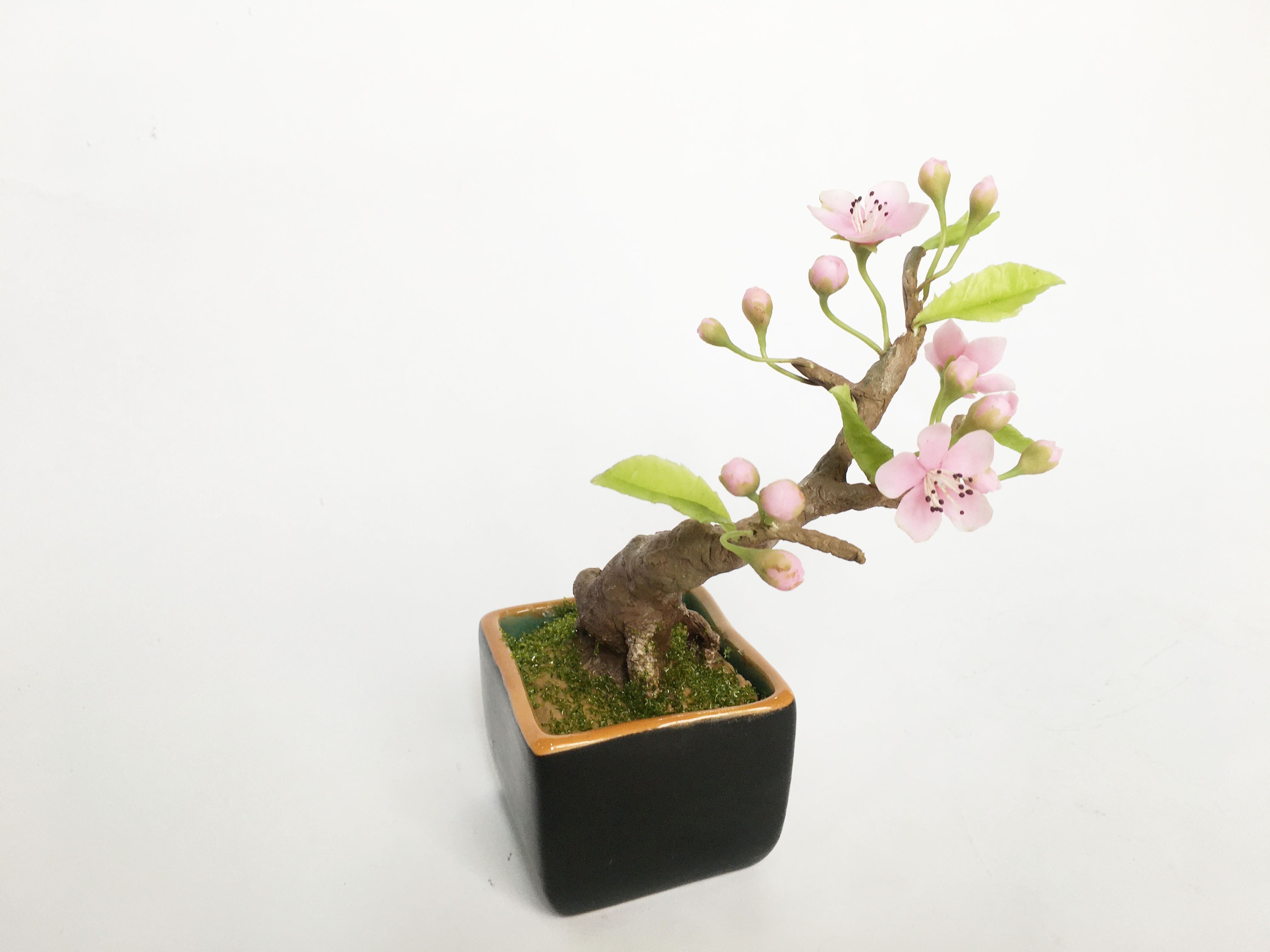 Chậu hoa đất sét mini- Bonsai hoa đào sakura - Quà tặng trang trí handmade (18x10x10cm)