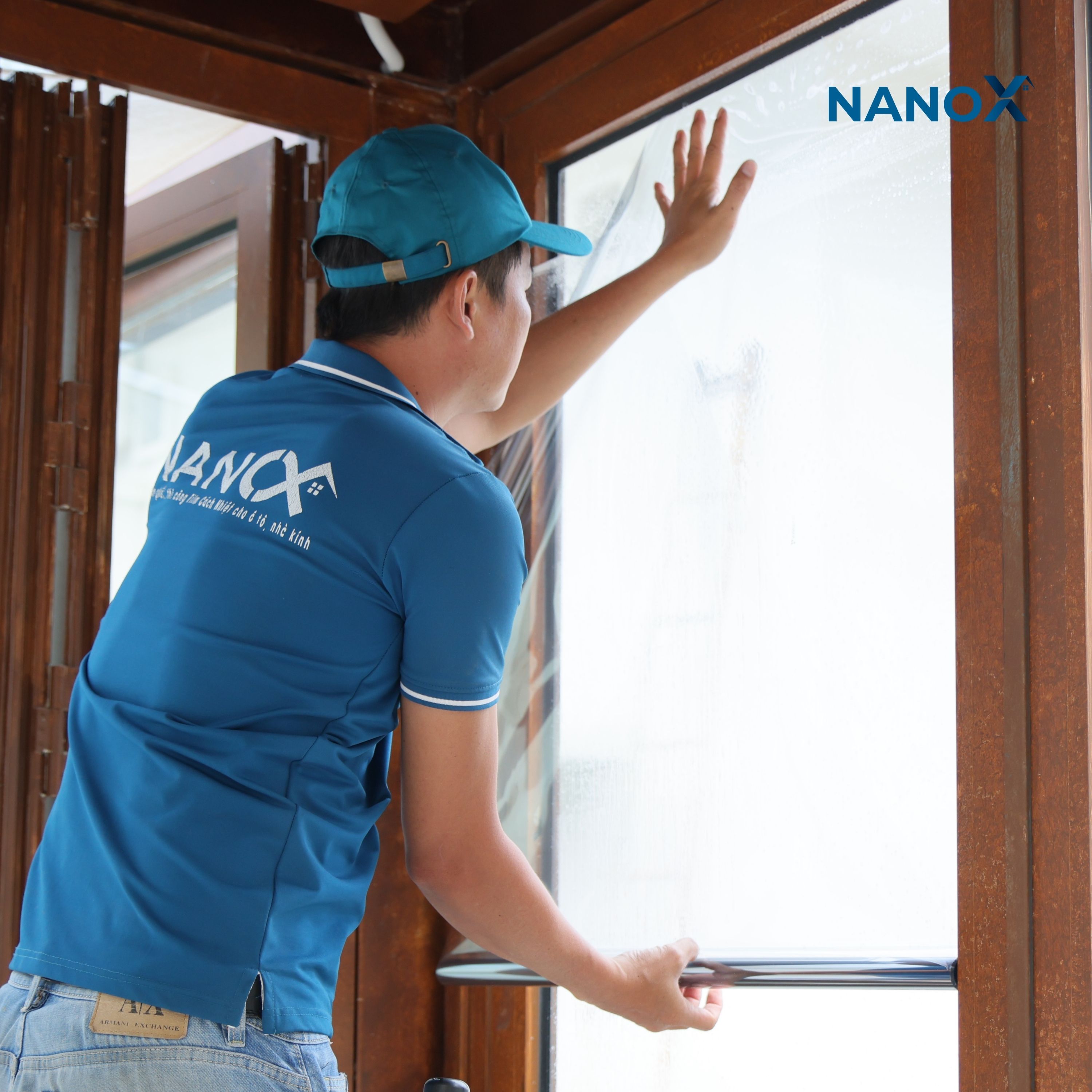 Phim cách nhiệt NanoX NR 10SG dán cửa kính chống nắng nóng, chống UV, chống nhìn trộm