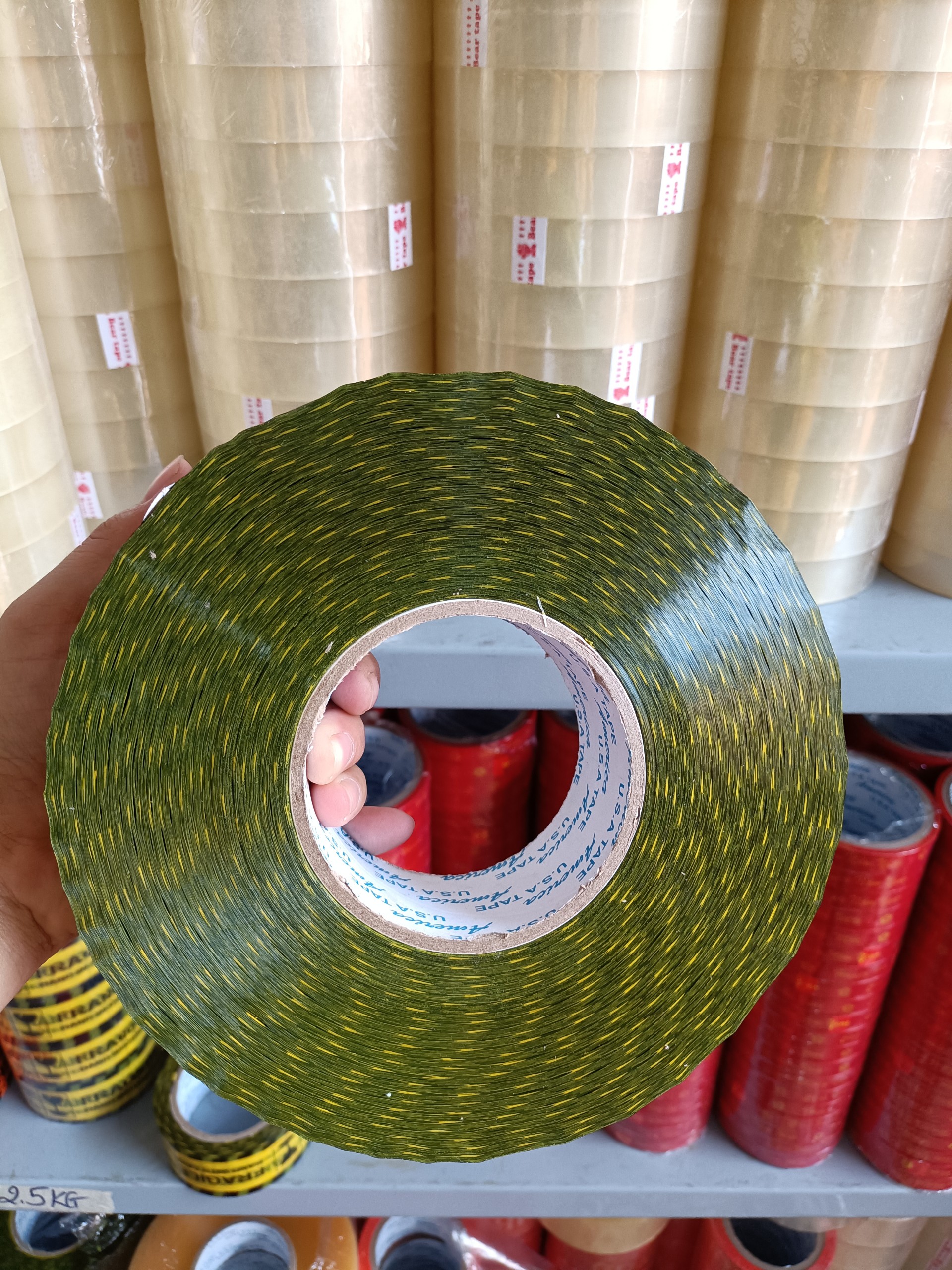 1 cuộn băng keo in chữ hàng dễ vỡ, cuộn to loại 1kg/cuộn