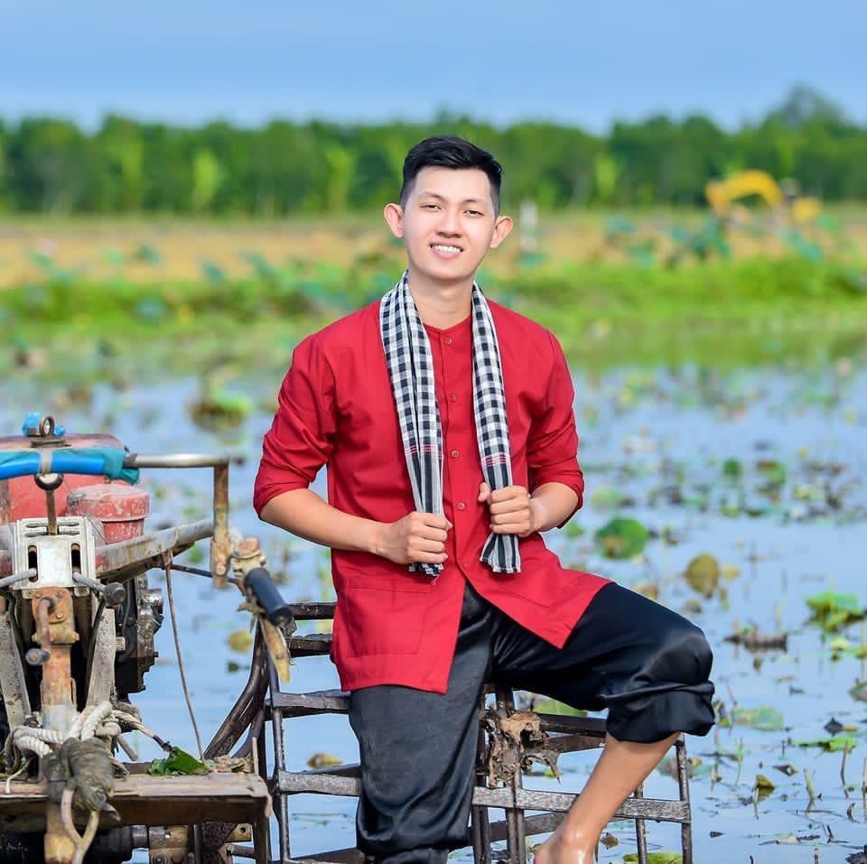 Bộ bà ba áo đỏ quần phi đen - Có bộ bà ba Bigsize- may sỉ bà ba toàn quốc - May bộ bà ba theo yêu cầu