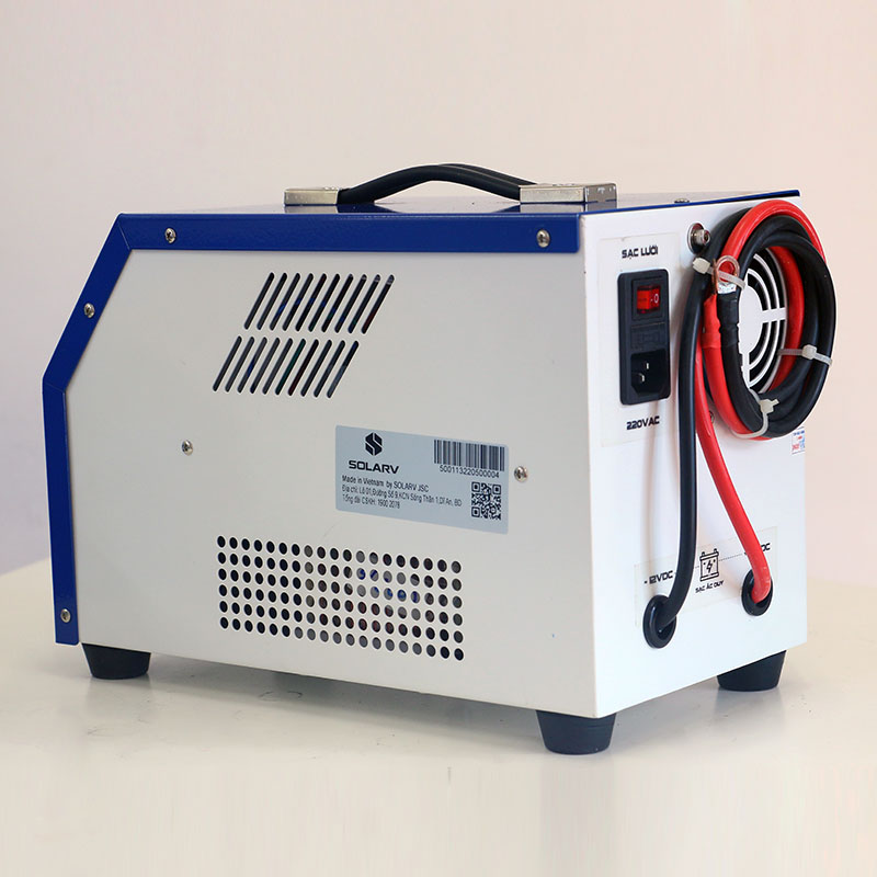 Bộ Đổi Nguồn / Kích Điện Sine 600VA có sạc lưới, màu xanh dương SolarV