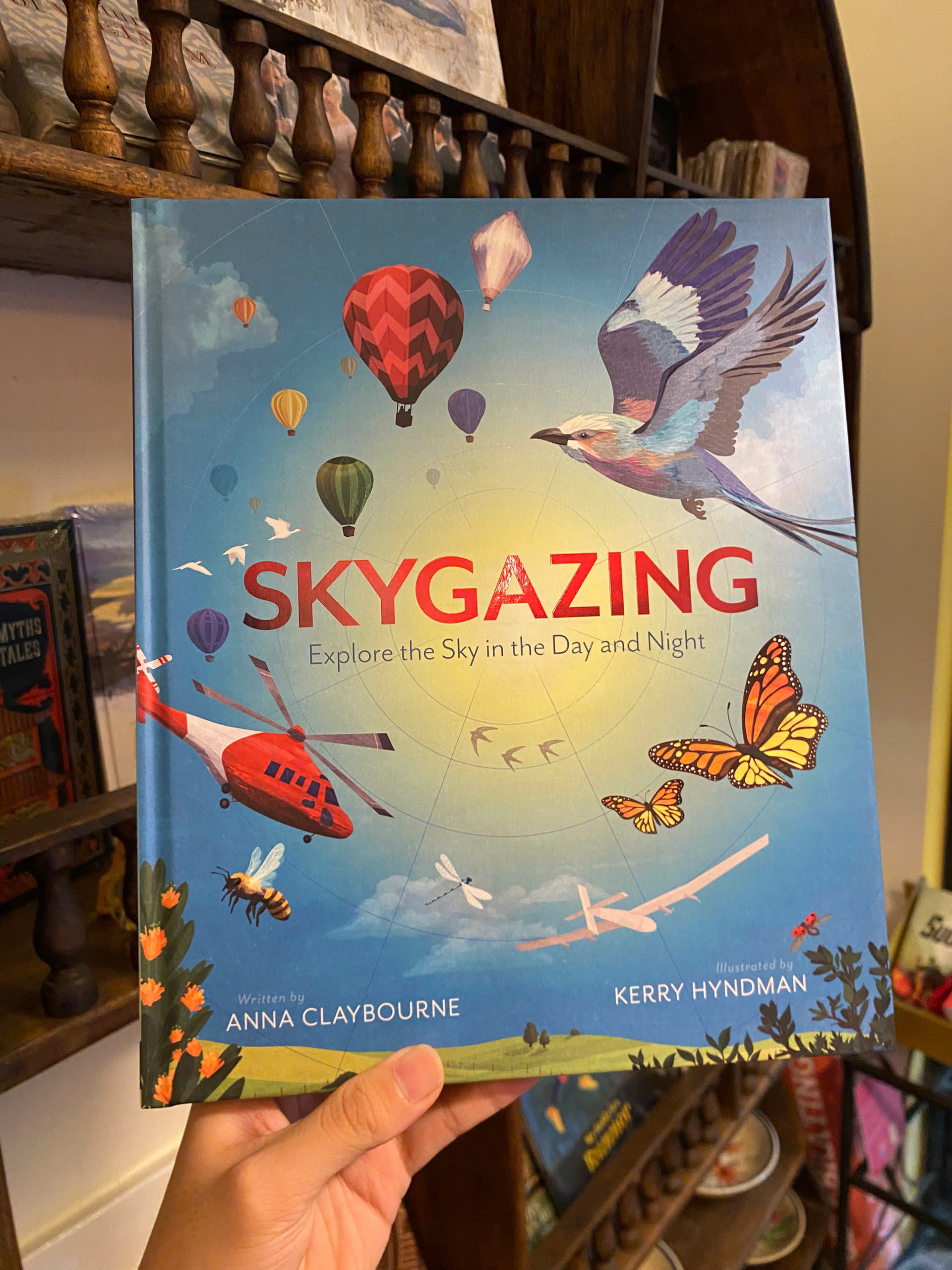 Sách - Skygazing: Explore the Sky in the Day and Night by Anna Claybourne | Children's Science Book