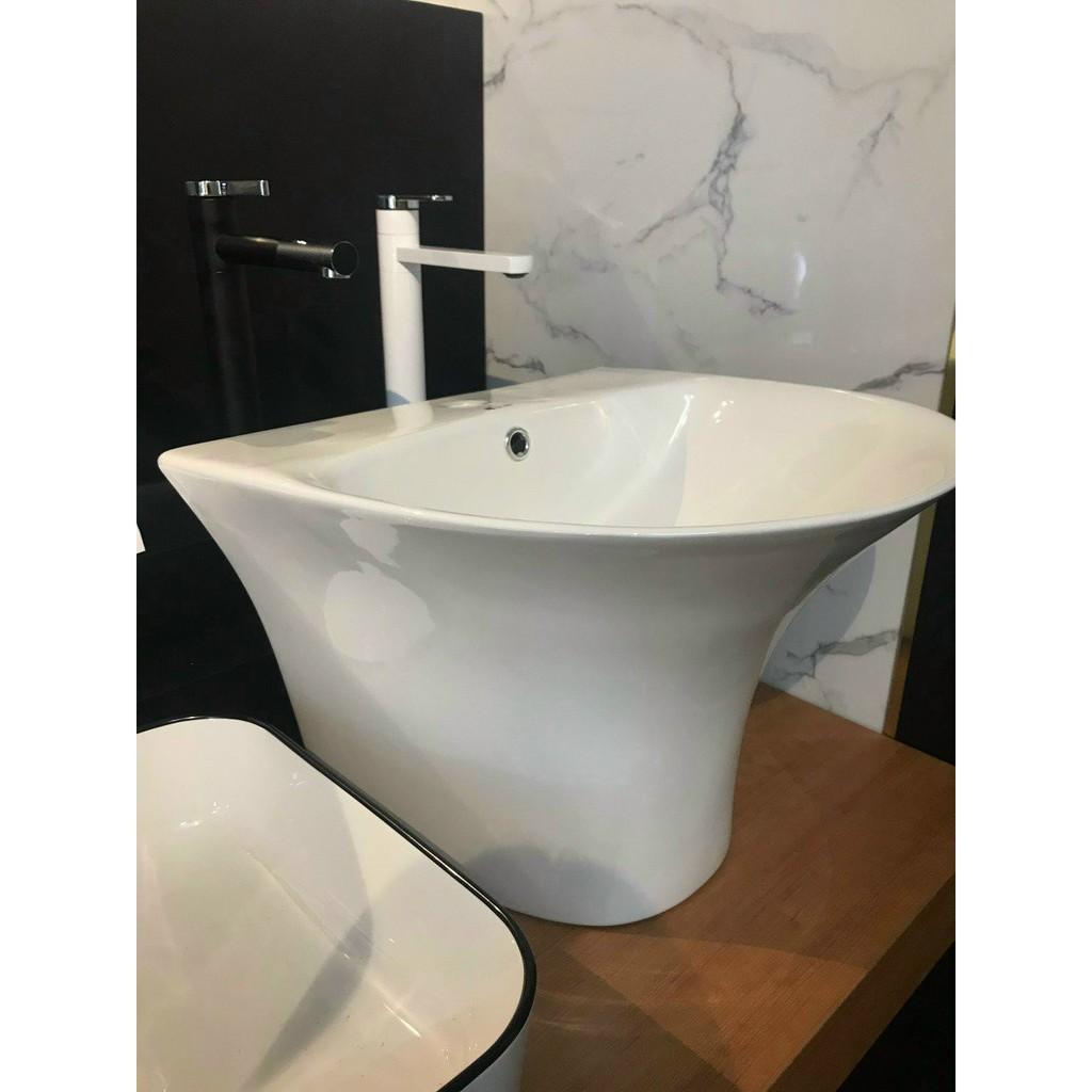 Lavabo/chậu rửa mặt treo tường màu trắng thanh khiết