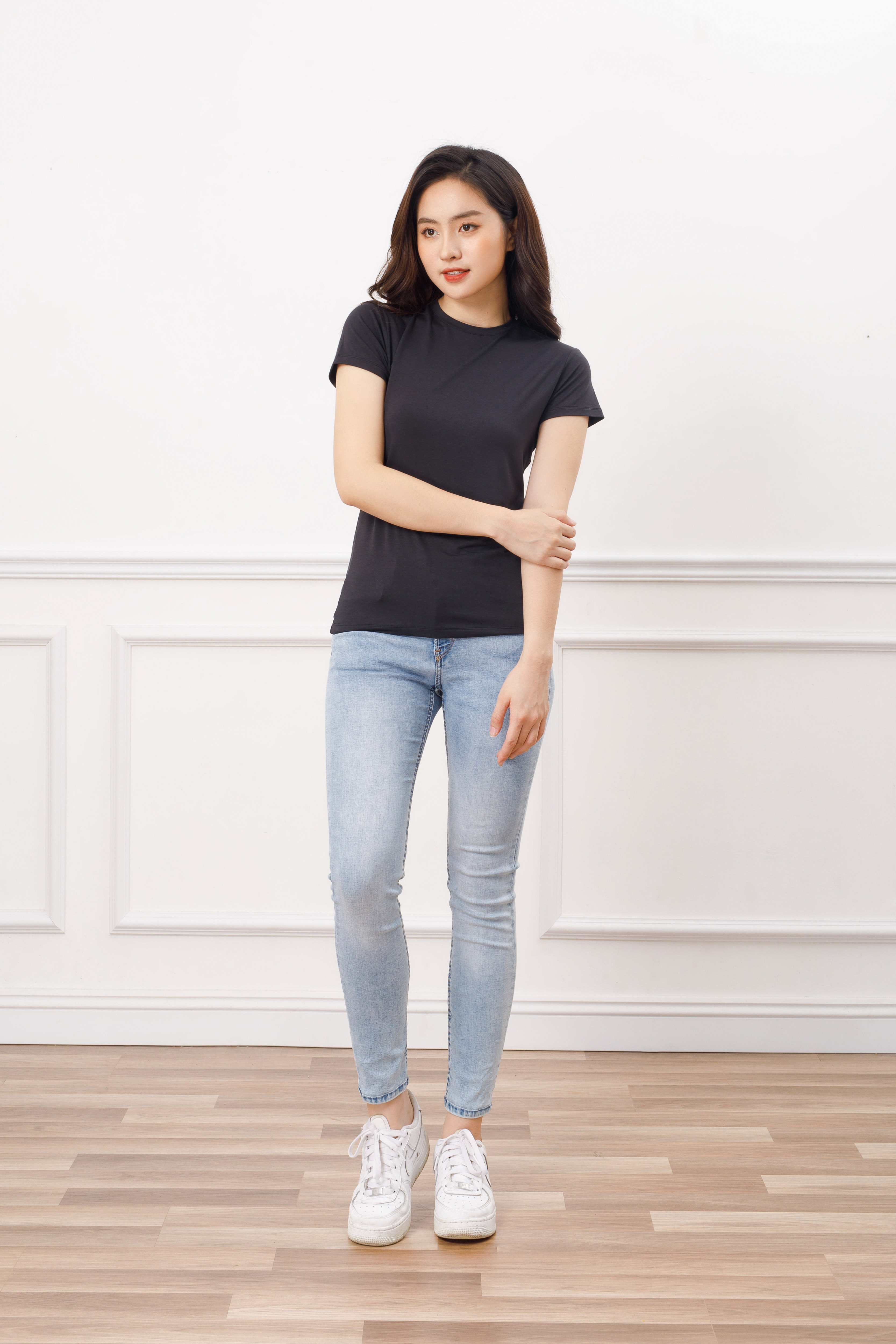 Áo T-shirt nữ cổ tròn vải bamboo cao cấp Chou's