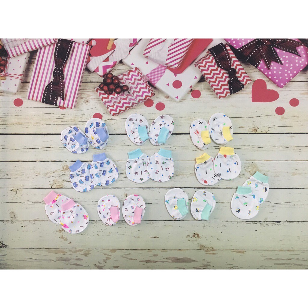 Sét 10 Bộ Bao tay bao chân sơ sinh Gồm: .Hàng công ty Loại tốt cho bé.